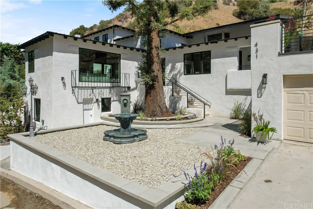 431 Nesmuth Road Glendale, CA 91202 - Photo 3 of 68