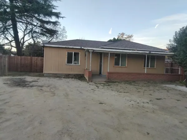 $1,100,000 | 15561 El Cajon Street, Sylmar, CA 91342