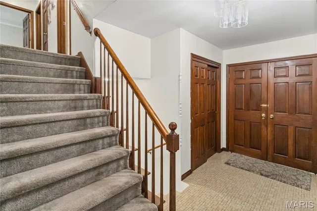 $269,900 | 5200 Little Creek Lane, Godfrey, IL 62035