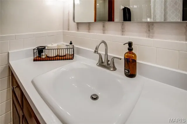 $269,900 | 5200 Little Creek Lane, Godfrey, IL 62035