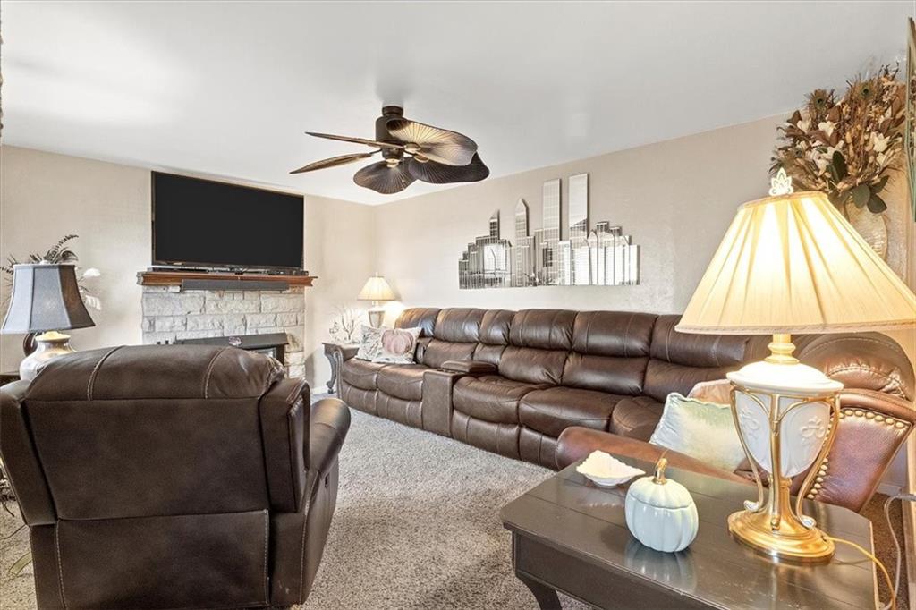 5575 Glass Road Pittsburgh, PA 15205 - Photo 3 of 25 Gallery Image 3