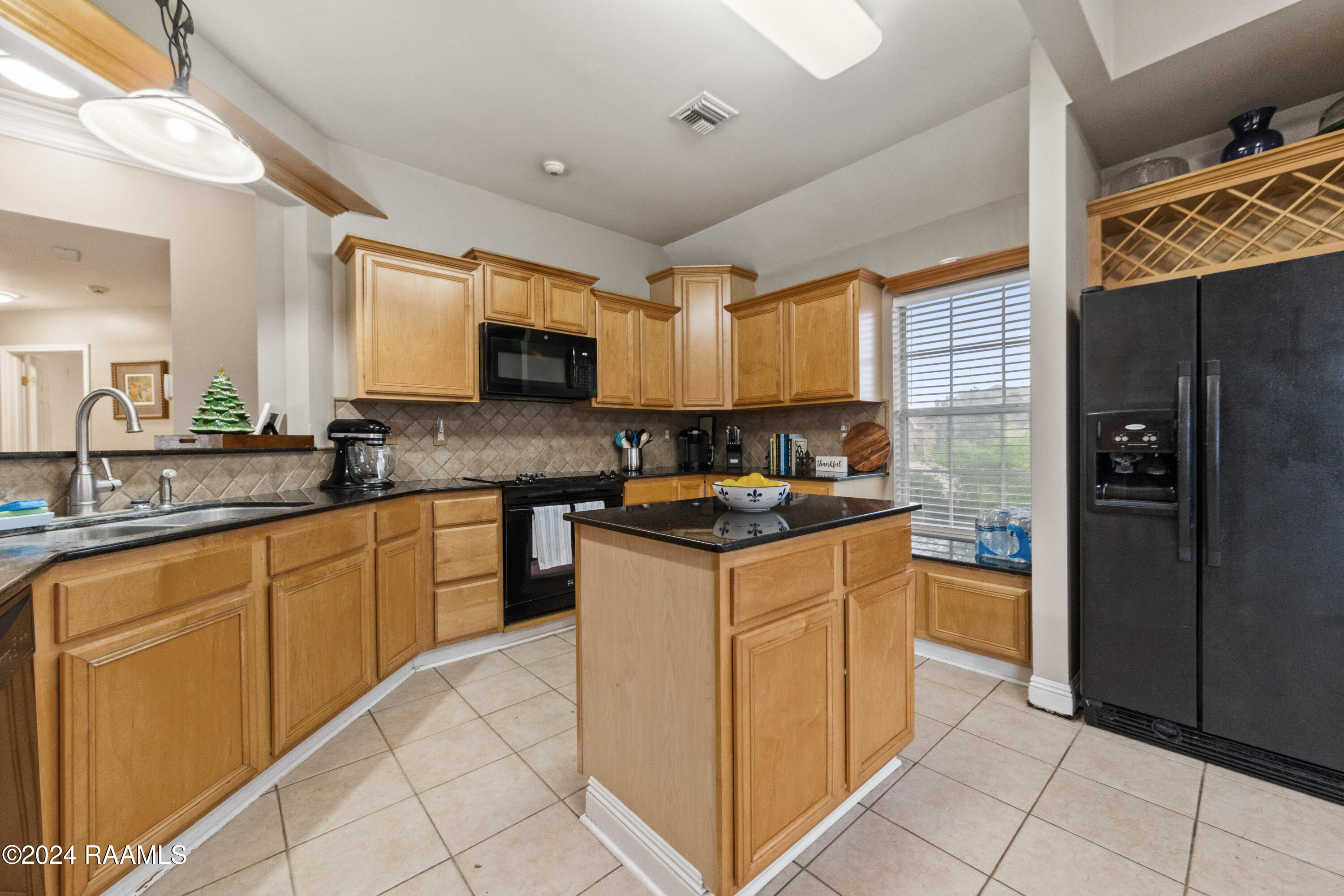 203 Pear Tree Circle Broussard, LA 70518 - Photo 5 of 31 203PearTree-3-6