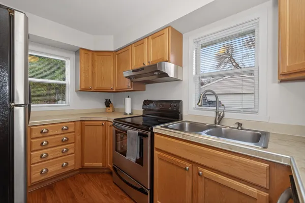 $275,000 | 1633 10th Avenue South, Fargo, ND 58103