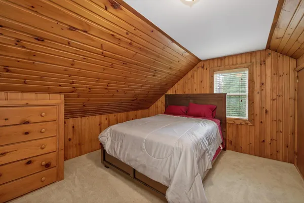$275,000 | 1633 10th Avenue South, Fargo, ND 58103