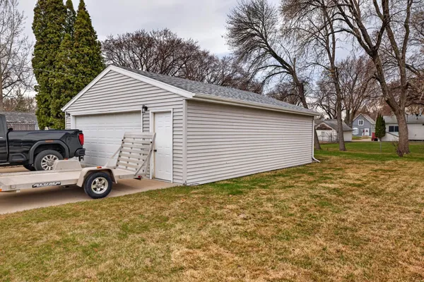 $275,000 | 1633 10th Avenue South, Fargo, ND 58103