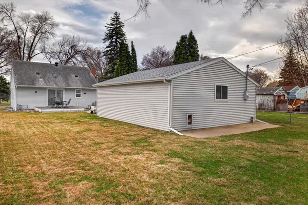 $275,000 | 1633 10th Avenue South, Fargo, ND 58103