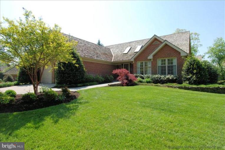 930 South River Landing Road Edgewater, MD 21037 - Photo 1 of 28 Exterior (Main)