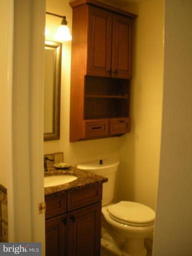 930 South River Landing Road Edgewater, MD 21037 - Photo 3 of 28 Bath #3