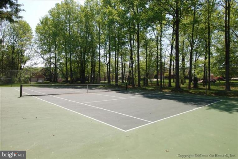 930 South River Landing Road Edgewater, MD 21037 - Photo 9 of 28 Community Tennis