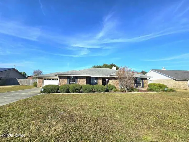 $2,275 | 5309 Robert Holmes Drive, Unit 8, Panama City, FL 32404