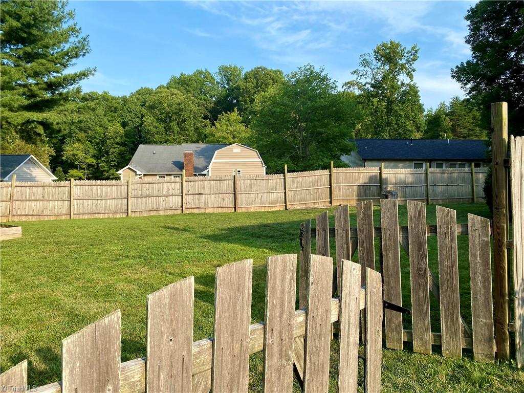 2804 Overview Terrace High Point, NC 27265 - Photo 47 of 49 Gallery Image 47