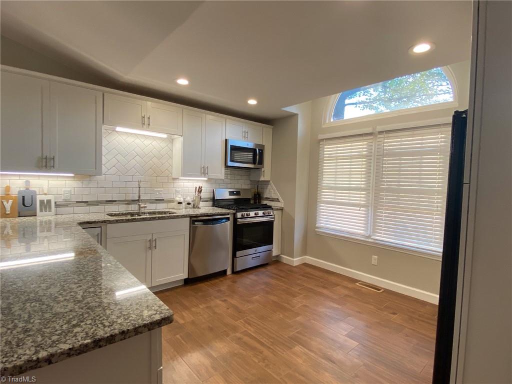 2804 Overview Terrace High Point, NC 27265 - Photo 7 of 49 Gallery Image 7