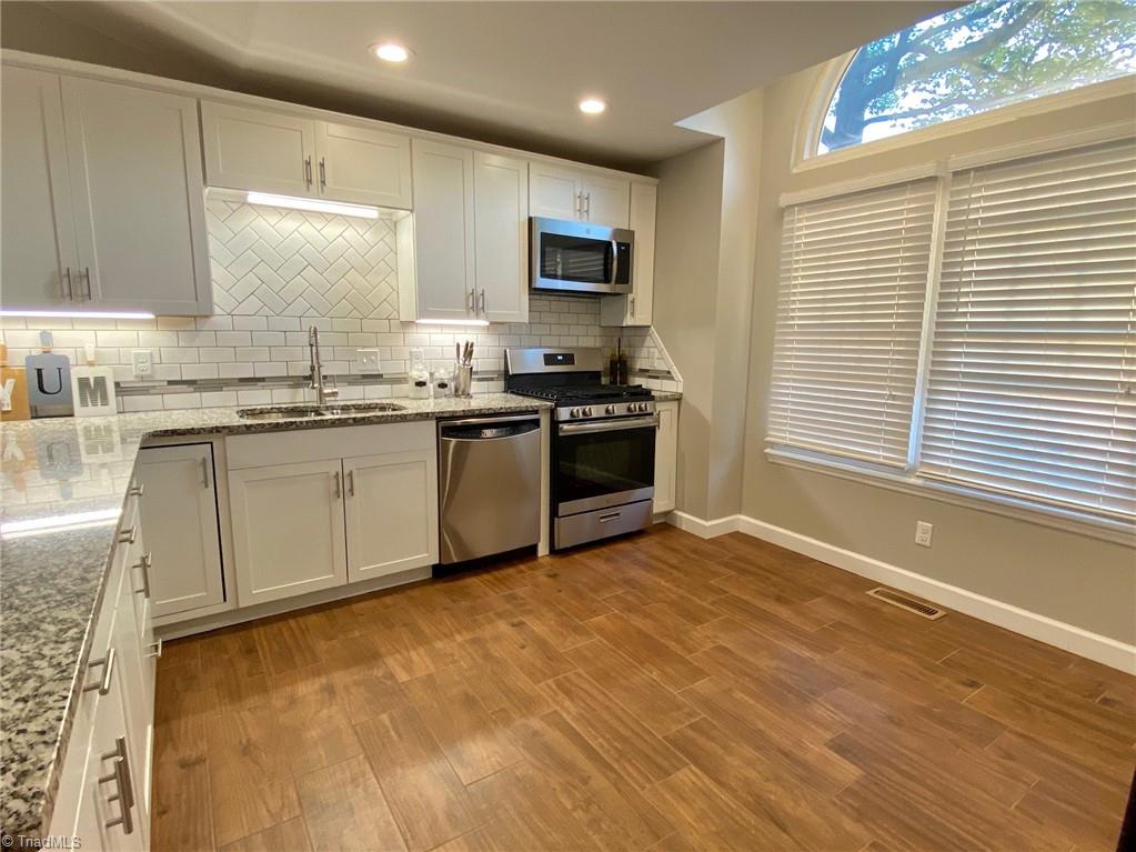 2804 Overview Terrace High Point, NC 27265 - Photo 8 of 49 Gallery Image 8