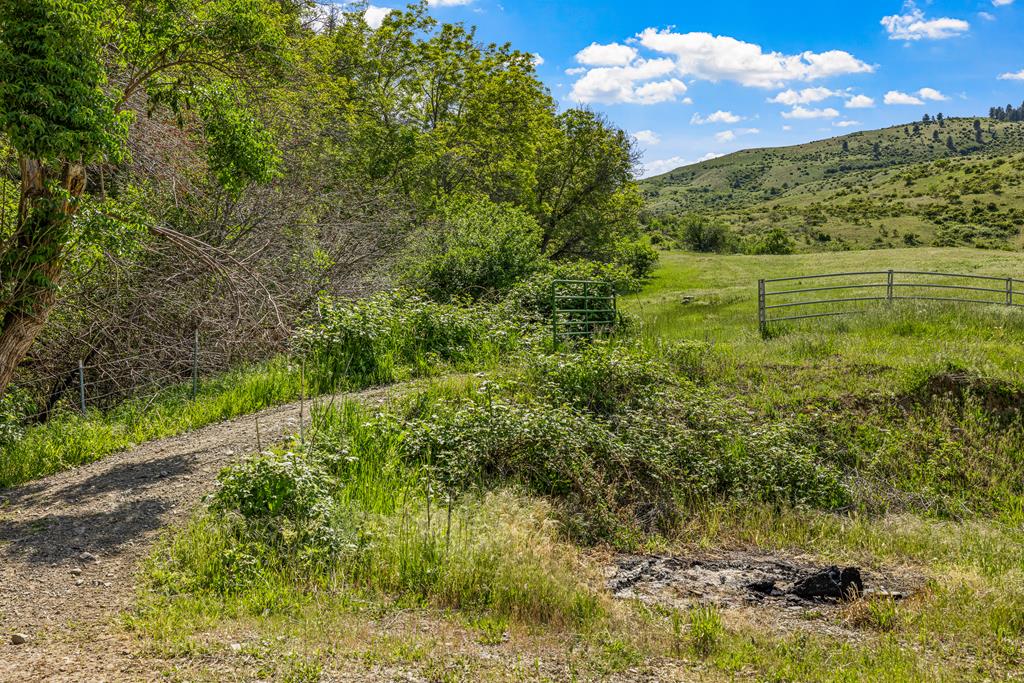 255 Seven U Ranch Road Lucile, ID 83542 - Photo 24 of 47 Animal barn and storage
