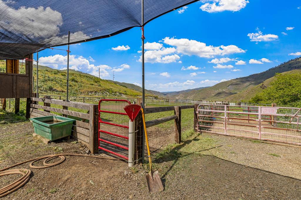 255 Seven U Ranch Road Lucile, ID 83542 - Photo 37 of 47 Wood working shop