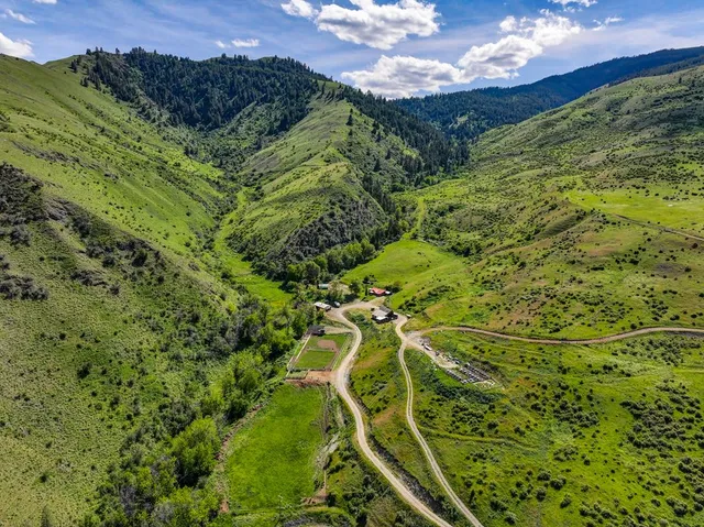 $995,000 | 255 Seven U Ranch Road, Lucile, ID 83542