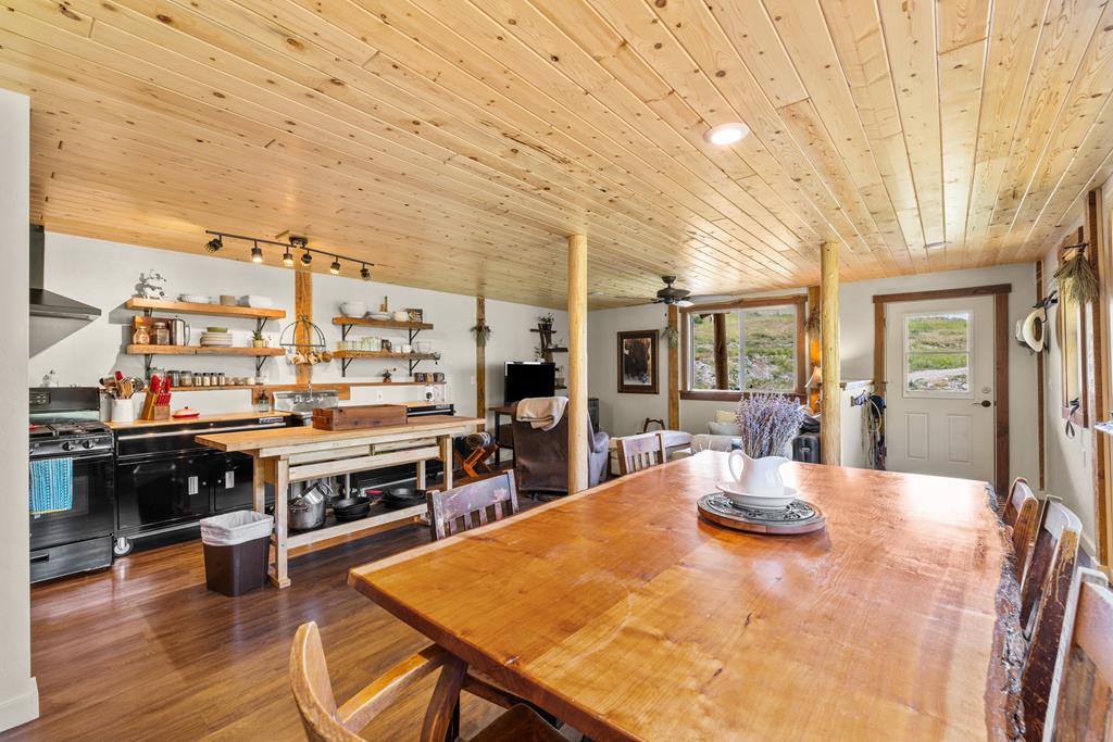 255 Seven U Ranch Road Lucile, ID 83542 - Photo 10 of 47 Barn