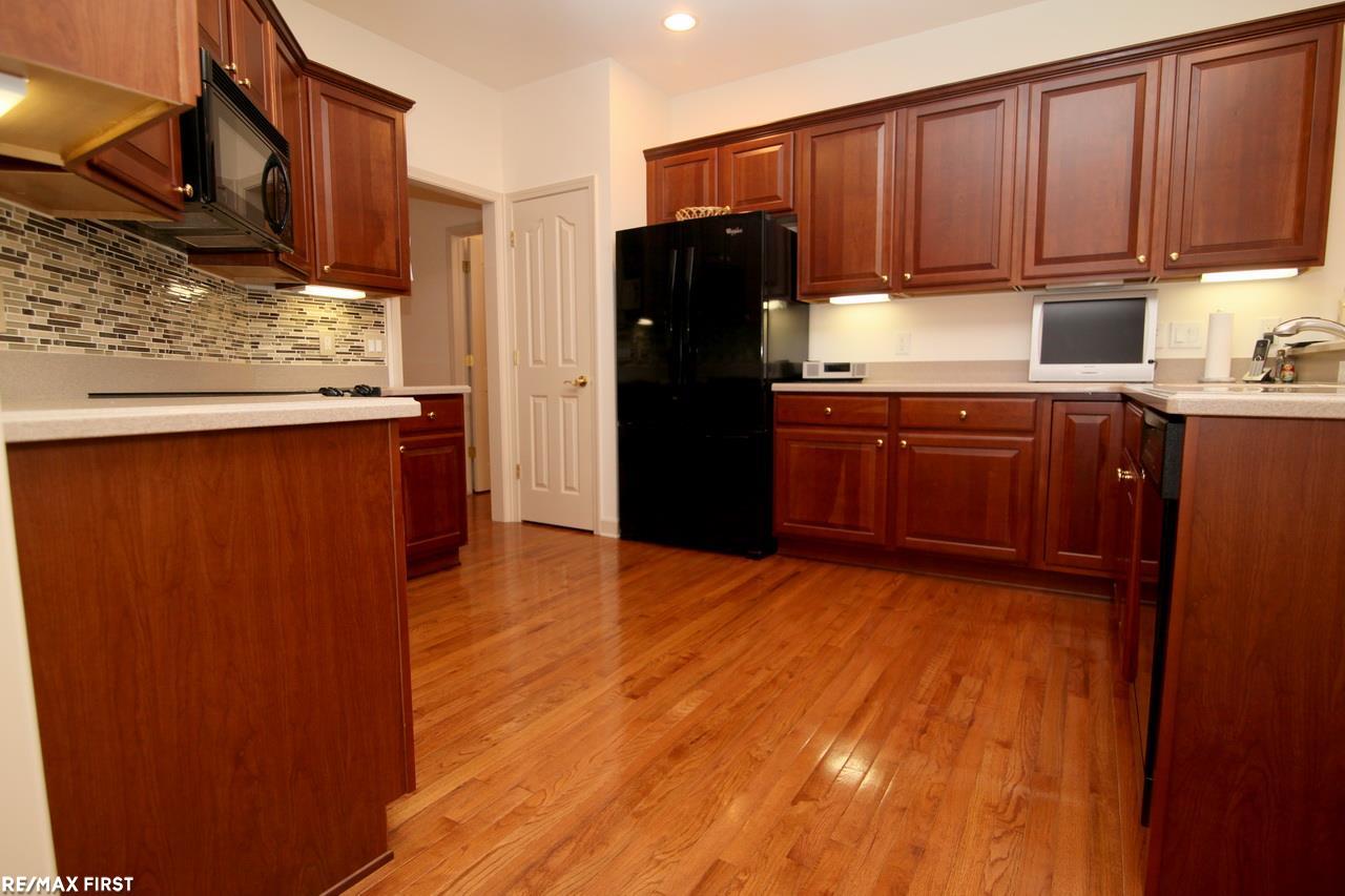3693 Tremonte Circle Rochester, MI 48306 - Photo 22 of 51
