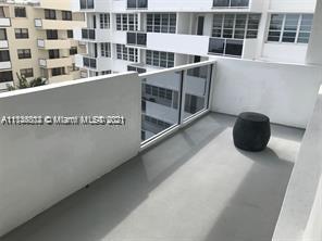 100 Lincoln Road, Unit 928 Miami Beach, FL 33139 - Photo 14 of 21 a view of roof deck