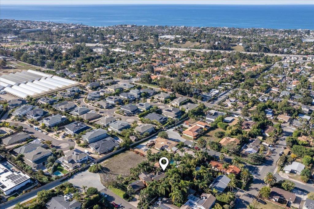 714 Passiflora Avenue, Unit 1 Encinitas, CA 92024 - Photo 13 of 14 an aerial view of multiple house