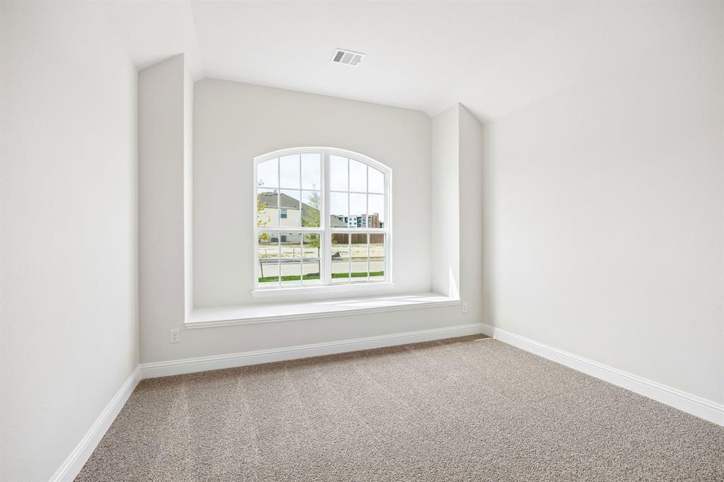 685 Red Maple Road Waxahachie, TX 75165 - Photo 5 of 40 Representative