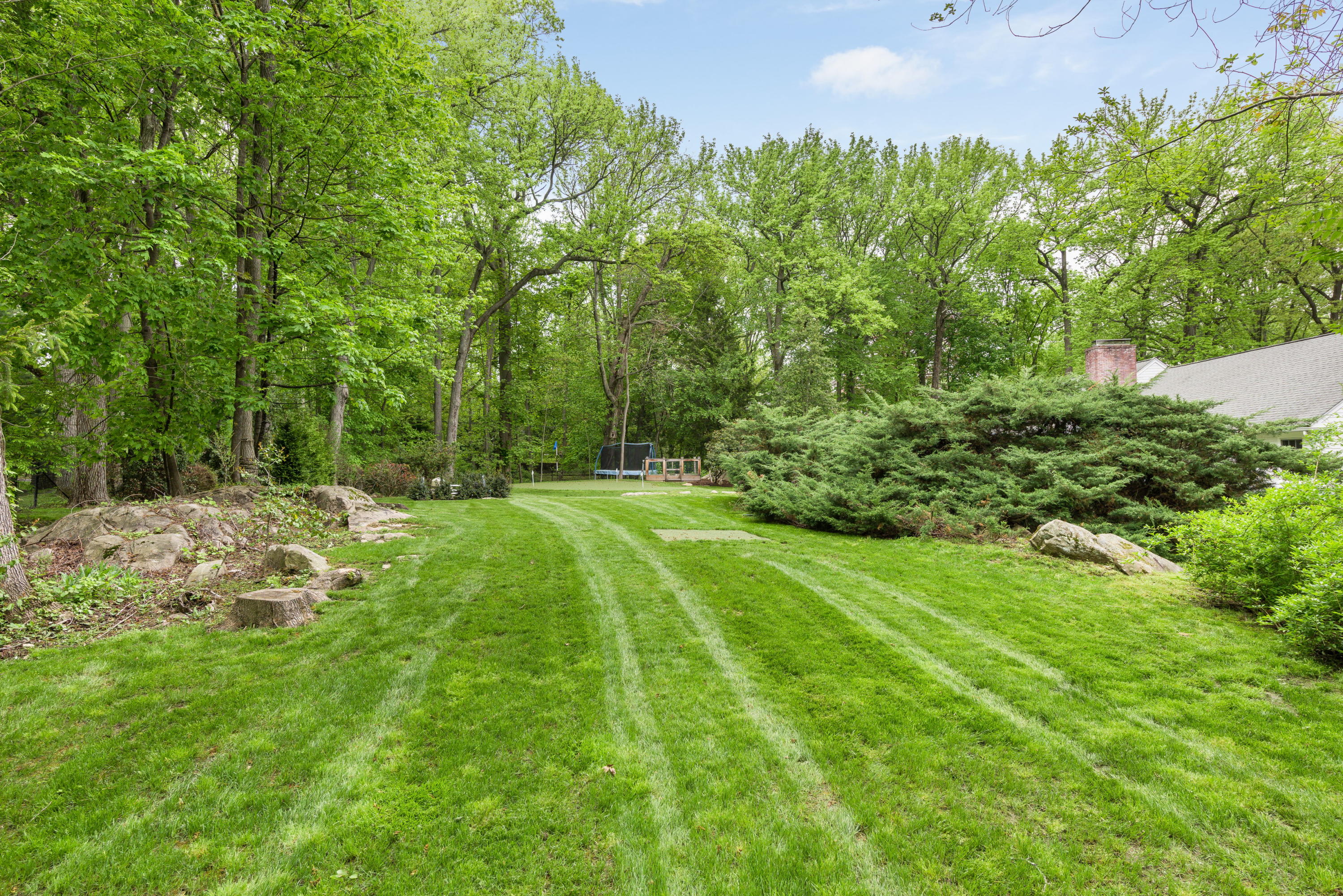 6 Runkenhage Road Darien, CT 06820 - Photo 30 of 32 a view of a park with large trees