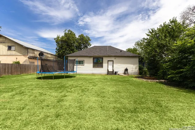 $275,000 | 114 Avenue B, Converse, TX 78109