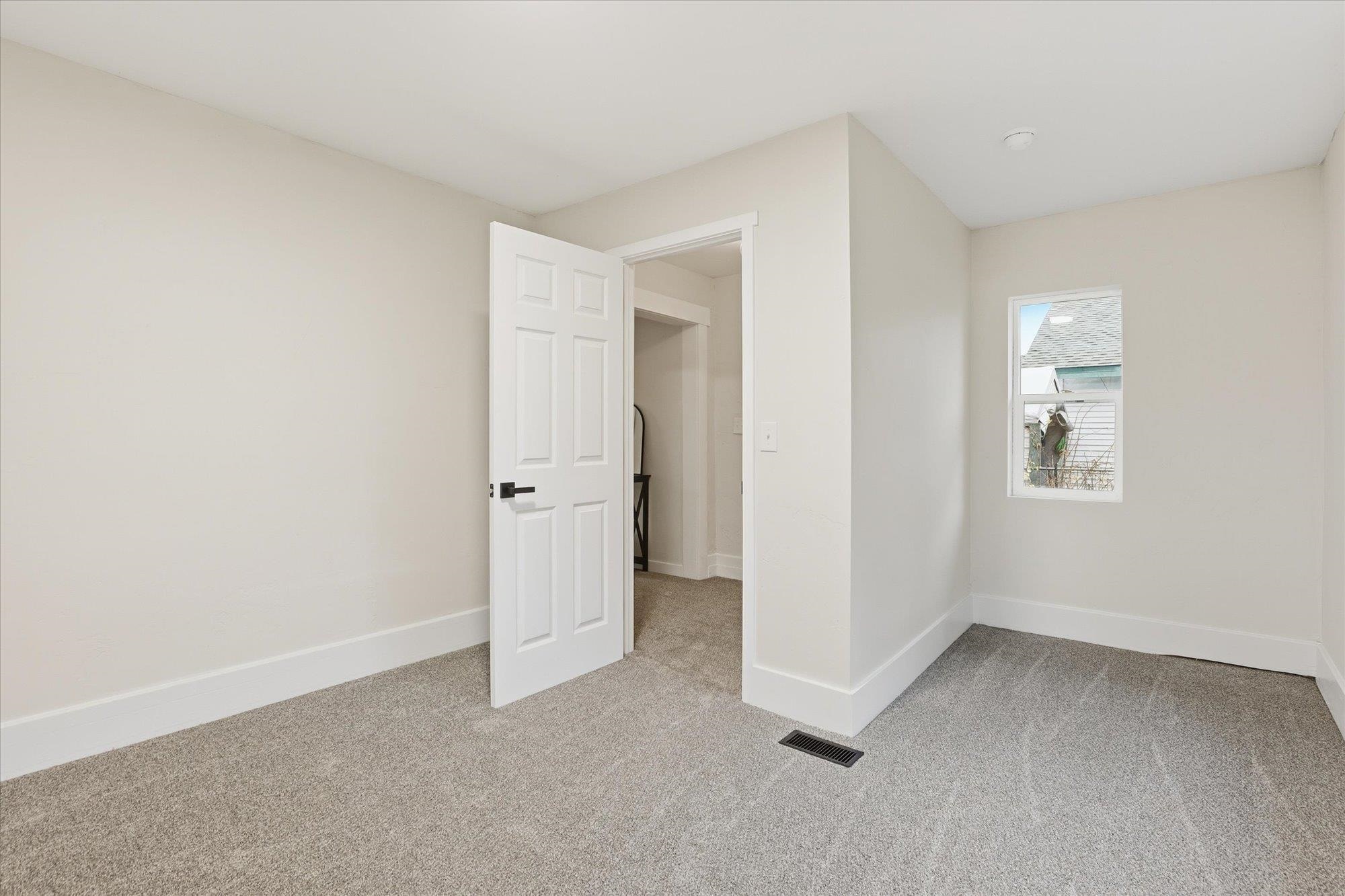 5223 North Monroe Street Spokane, WA 99205 - Photo 13 of 24