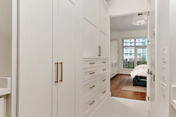 $1,375,000 | 3 Waterway Court, Unit 4D, The Woodlands, TX 77380