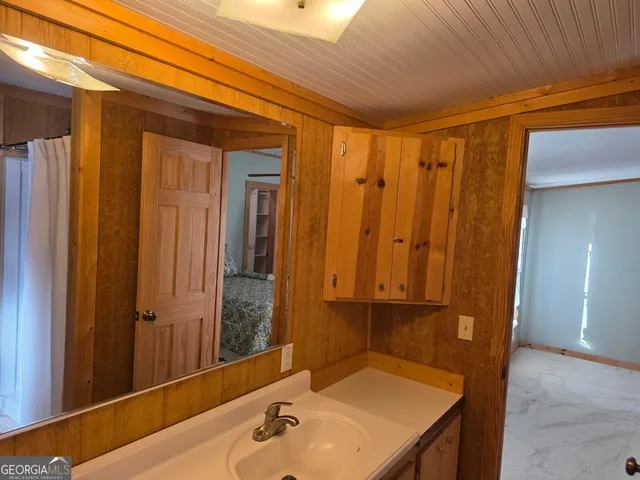 $2,200 | 2832 North Holcomb Drive, Martin, GA 30557