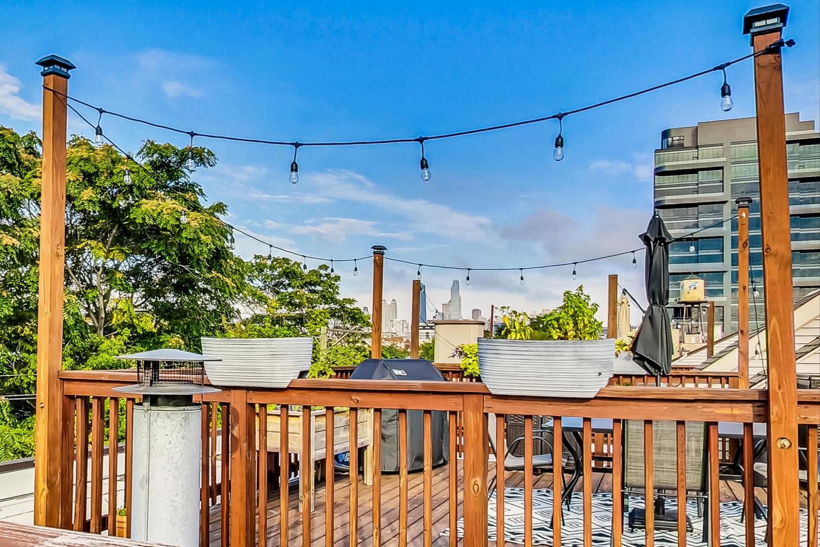 400 North Racine Avenue, Unit 217 Chicago, IL 60642 - Photo 5 of 29 a view of street from balcony