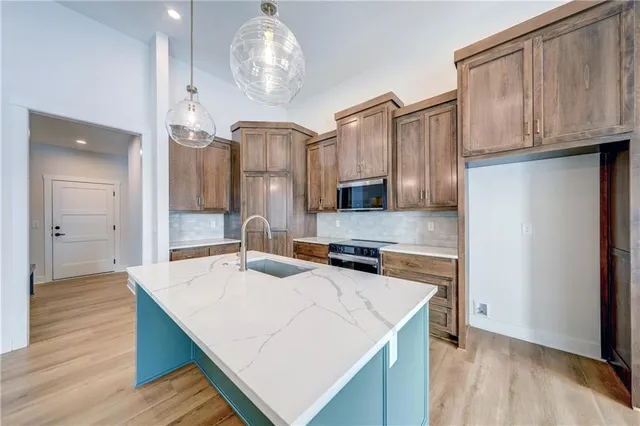 $498,800 | 32483 West 168th Court, Gardner, KS 66030