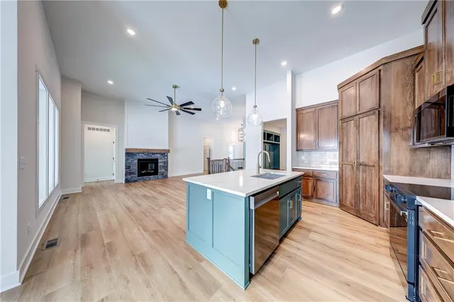 $498,800 | 32483 West 168th Court, Gardner, KS 66030