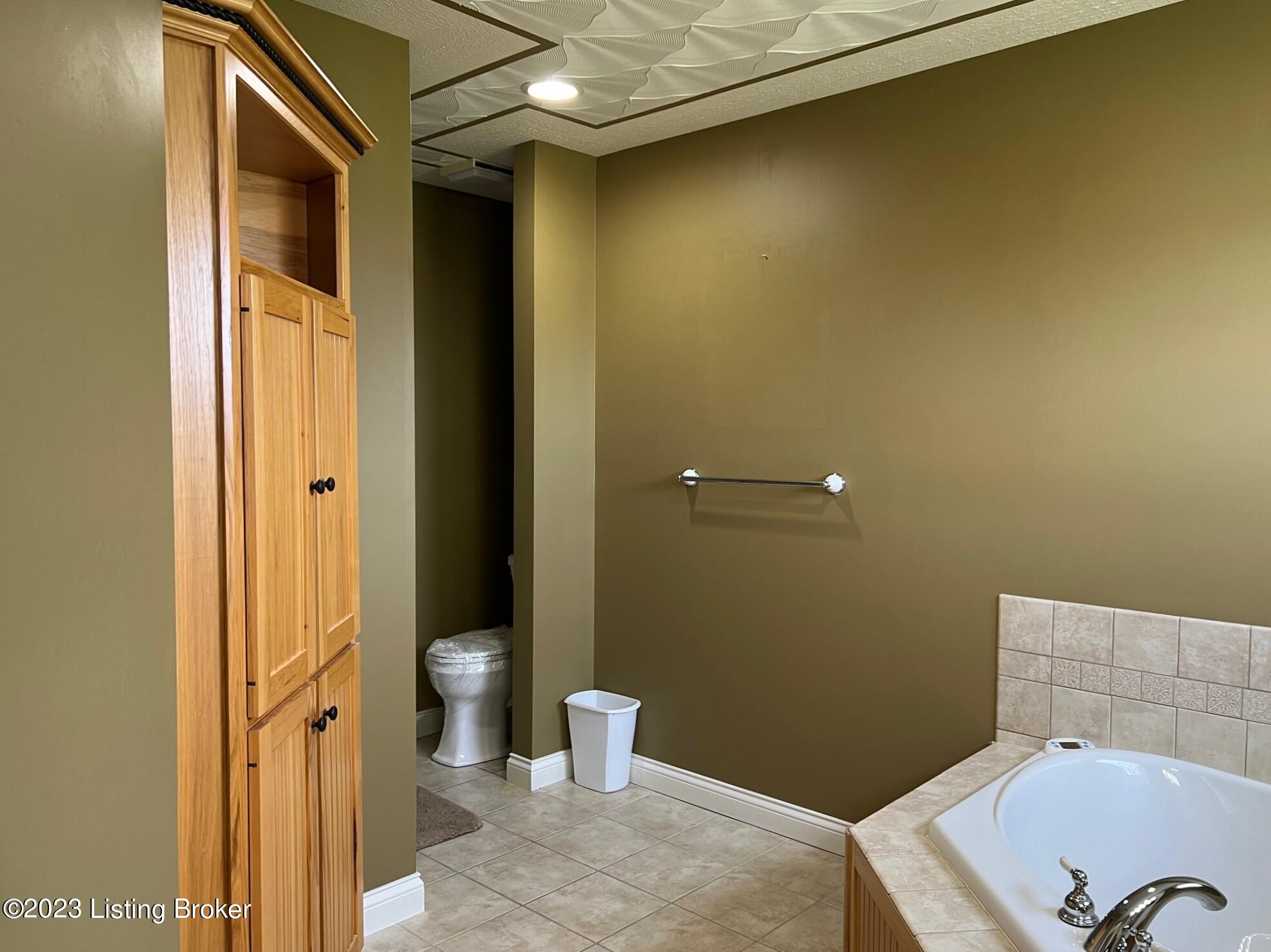 1476 Irish Ridge Road Bloomfield, KY 40008 - Photo 24 of 60 1476 m bath