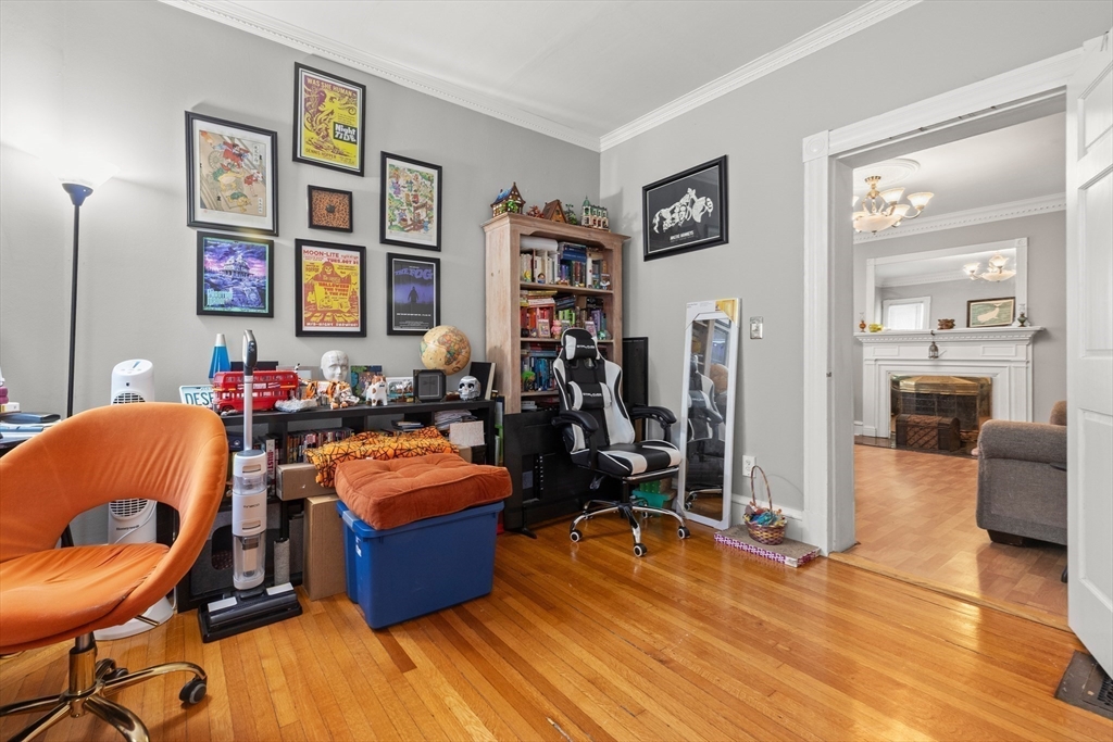 313 Nesmith Street Lowell, MA 01852 - Photo 11 of 36