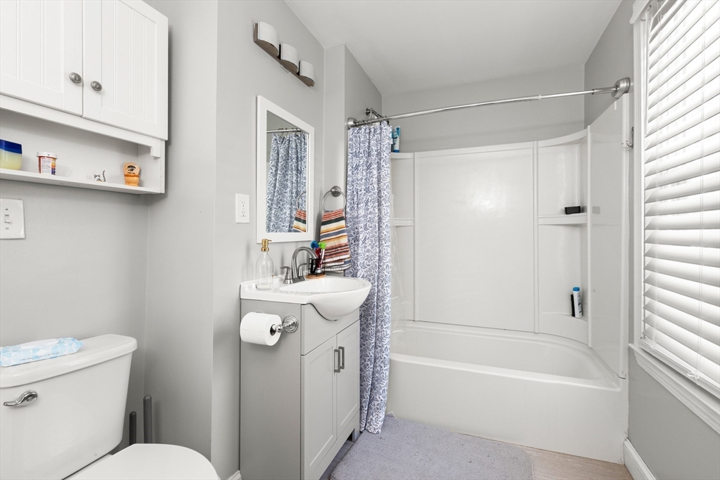 313 Nesmith Street Lowell, MA 01852 - Photo 26 of 36