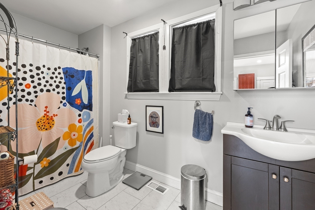 313 Nesmith Street Lowell, MA 01852 - Photo 6 of 36