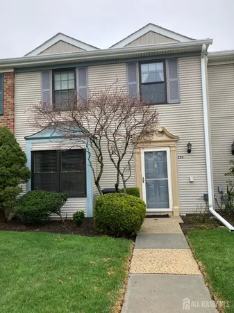 $539,000 | 293 Bromley Place, East Brunswick, NJ 08816
