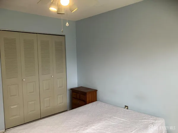 $539,000 | 293 Bromley Place, East Brunswick, NJ 08816