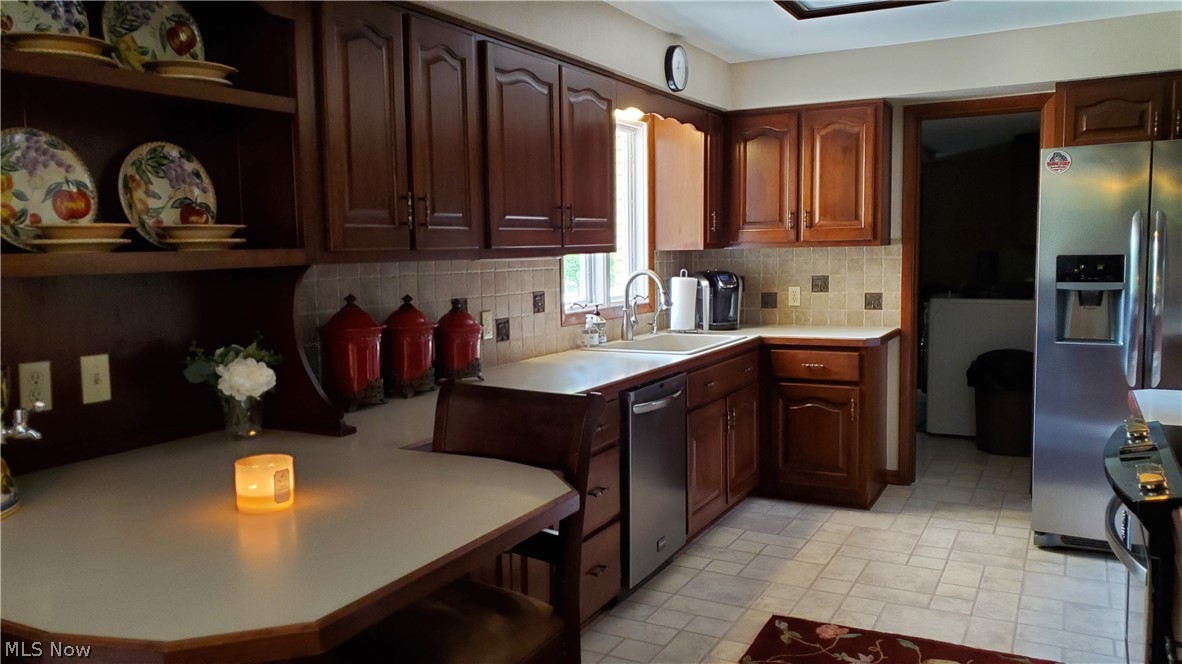 3696 Poe Road Medina, OH 44256 - Photo 13 of 34 Kitchen- Cherry Cabinets