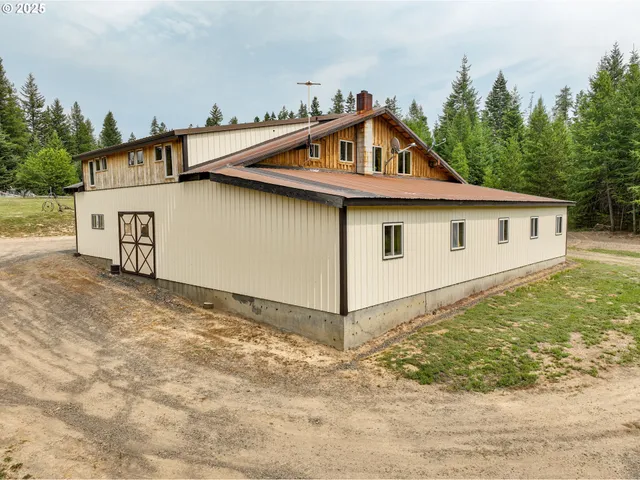 $739,000 | 58472 Highway 204, Weston, OR 97886