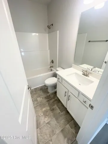 $334,075 | 1022 Midnight Bourbon Manor, New Bern, NC 28562