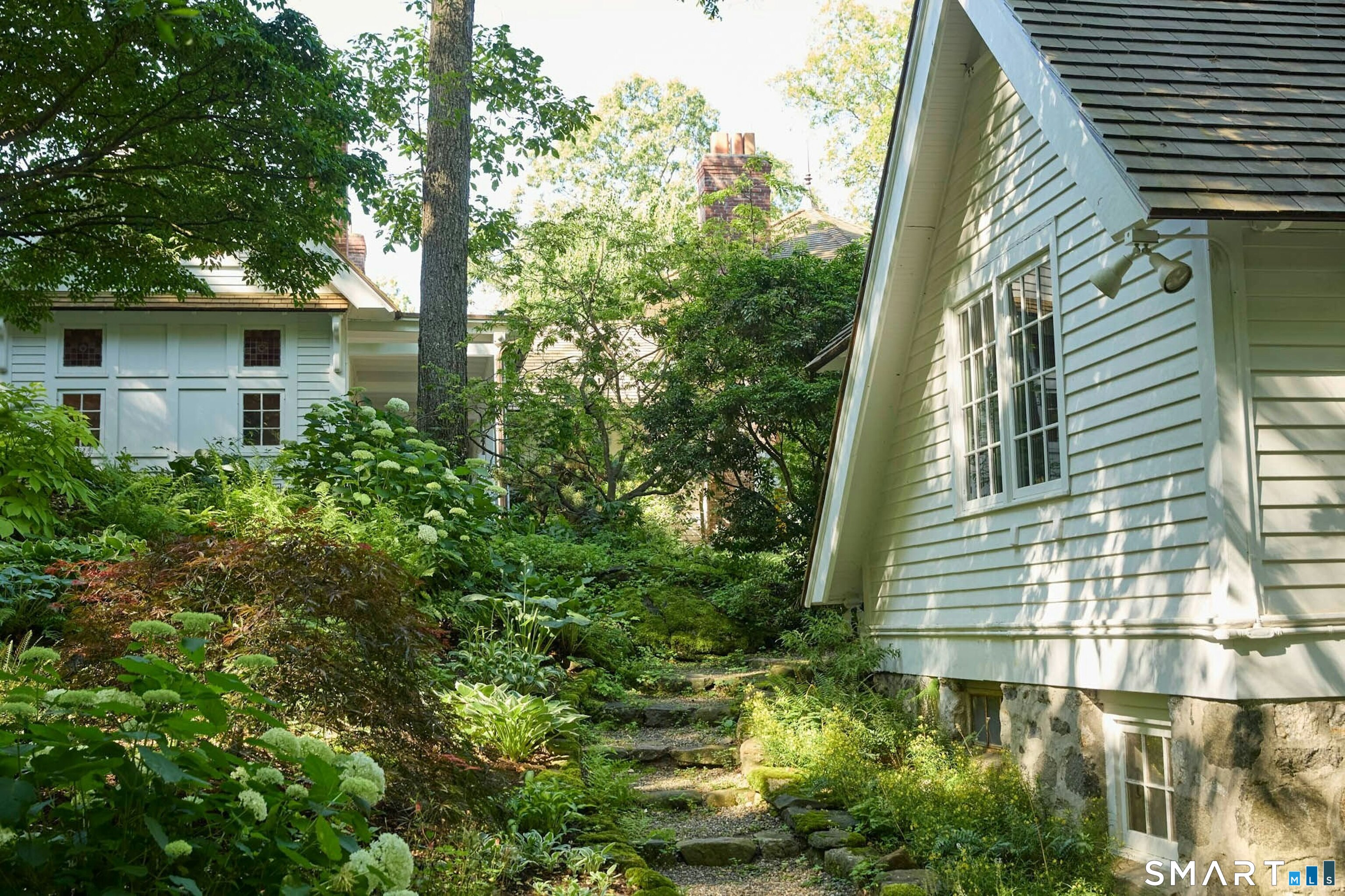 45 Spectacle Lane Wilton, CT 06897 - Photo 5 of 40
