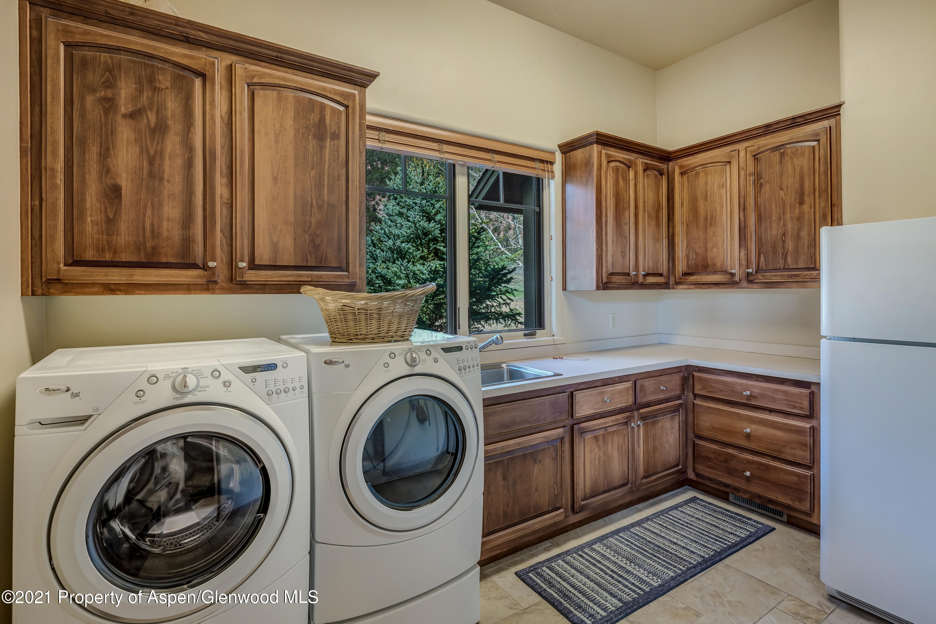 93 Saddleback Road Carbondale, CO 81623 - Photo 24 of 39 Laundry room