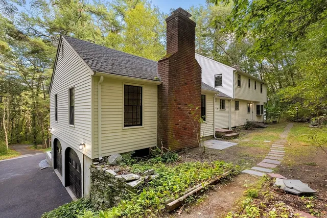 $1,160,000 | 123 Dutton Road, Sudbury, MA 01776