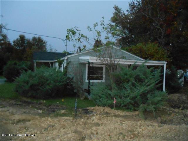 6215 Cooper Chapel Road Louisville, KY 40229 - Photo 1 of 11 DSCN4287 (Small)