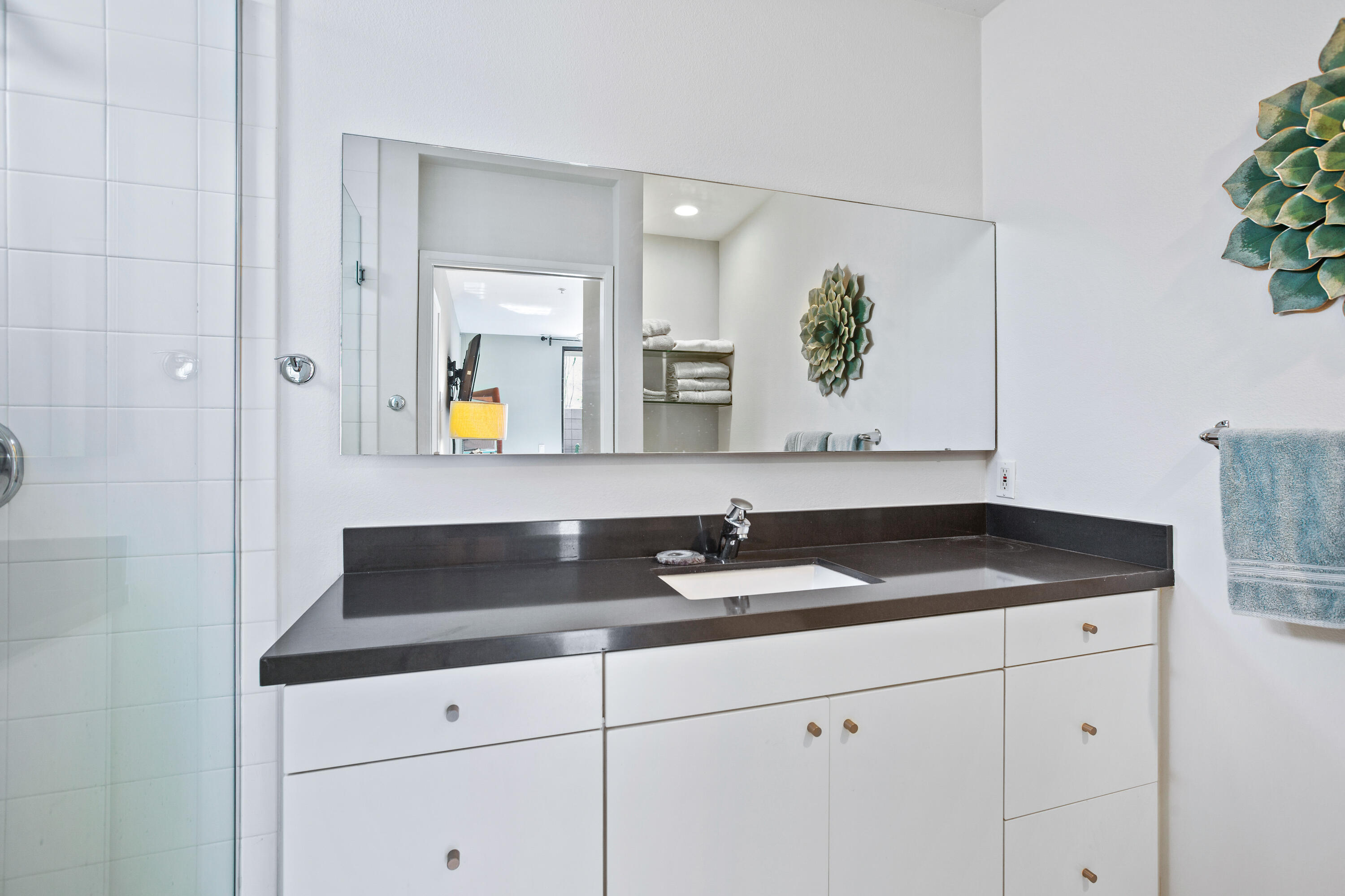 685 East Arenas Road Palm Springs, CA 92262 - Photo 28 of 33 26