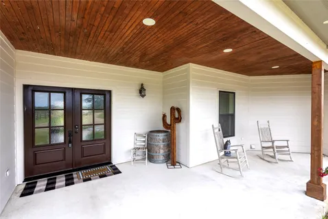 $749,900 | 1252 County Road 388, Hallettsville, TX 77964