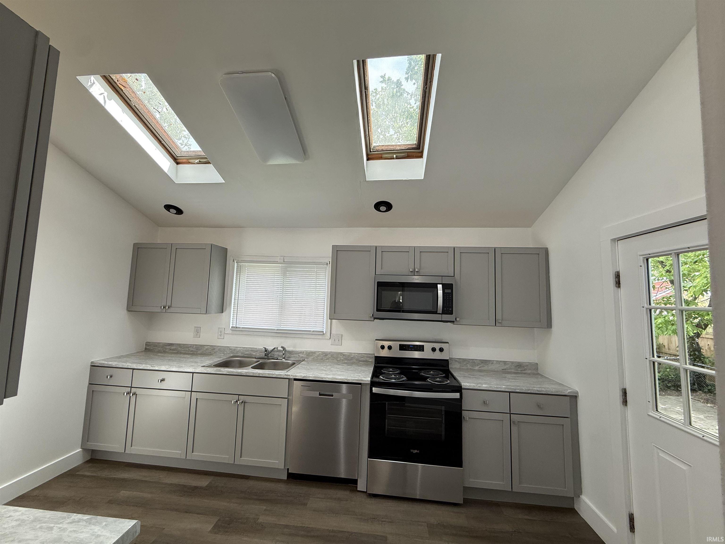 1109 Adams Street Lafayette, IN 47905 - Photo 4 of 24