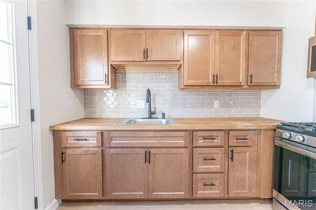 $260,000 | 866 Sunset Drive, Arnold, MO 63010